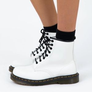Dr.Martens 1460 Smooth Leather Lace Up Boots